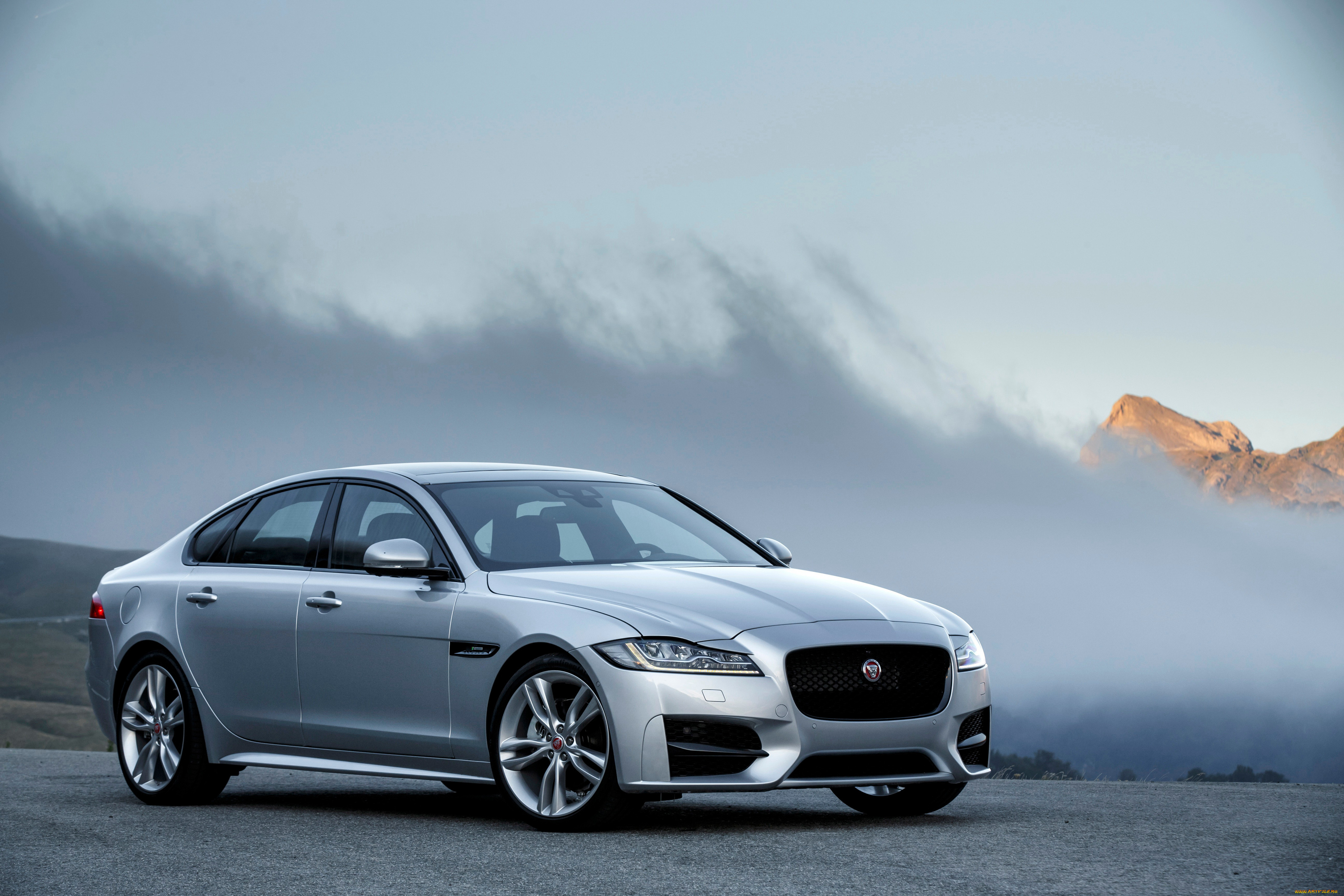 Jaguar XJ R Sport 2015